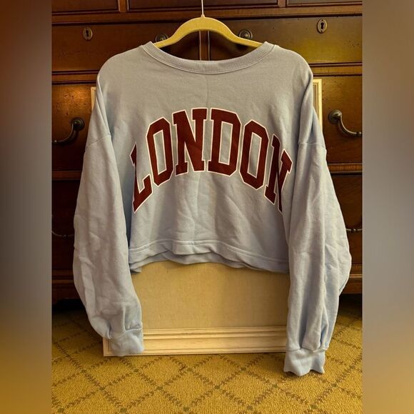 Zara gray cropped boxy crew neck long sleeved sweatshirt with London text L - Picture 1 of 10